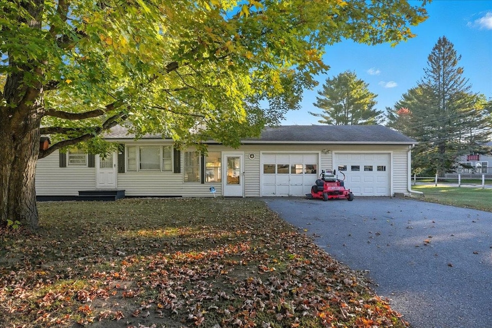 45 Lake Rd, Milton, VT 05468 - photo 1