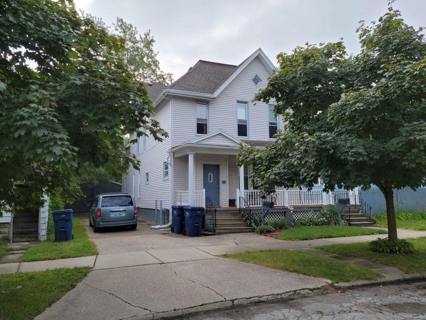 312 N Jackson St, Bay City, MI 48708 - photo 1