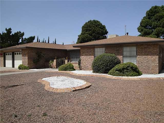 10621 Janway Dr, El Paso, TX 79935 - photo 1