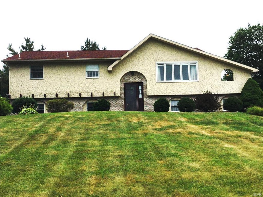 5850 Chestnut Hill Rd, Coopersburg, PA 18036 - photo 1