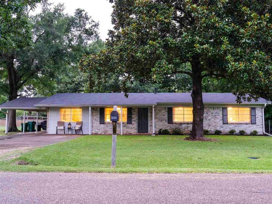 3104 Fortune Ave, Texarkana, TX 75503 - photo 1