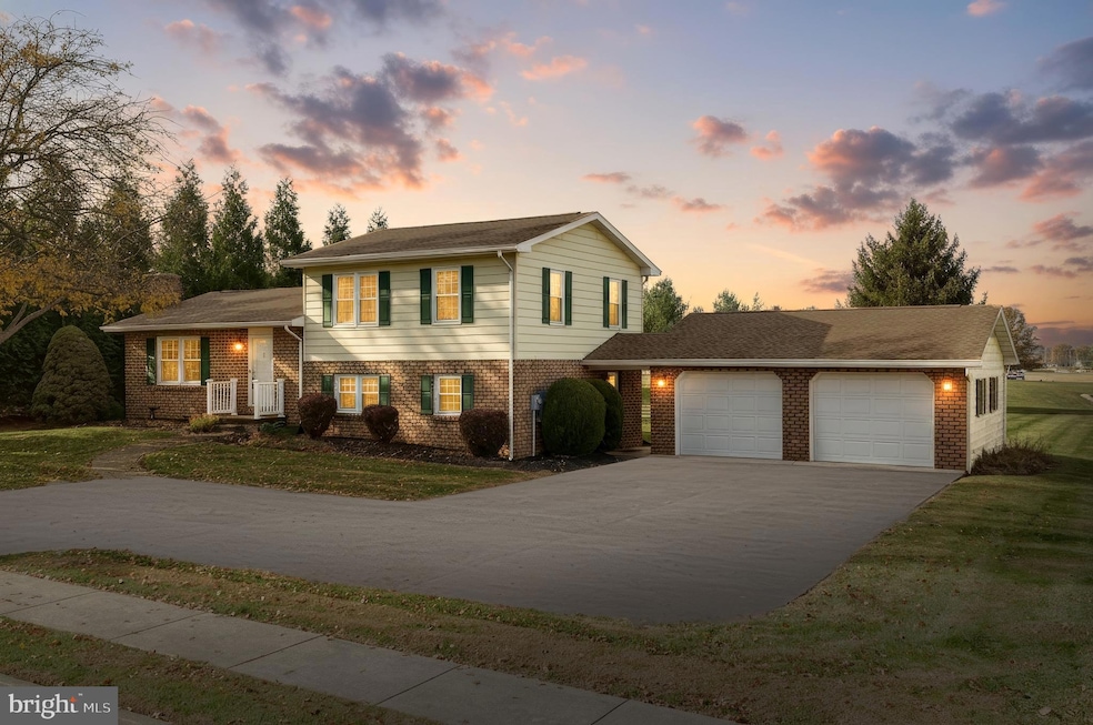 51 Michael St unit 6, Hanover, PA 17331 - photo 1