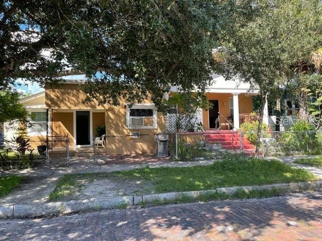 3015 W Chestnut St unit A, Tampa, FL 33607 - photo 1