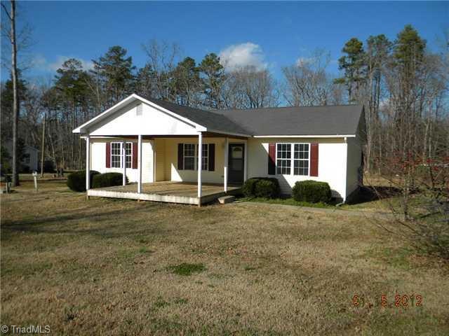 4327 Happy Hollow Rd, Asheboro, NC 27205 - photo 1