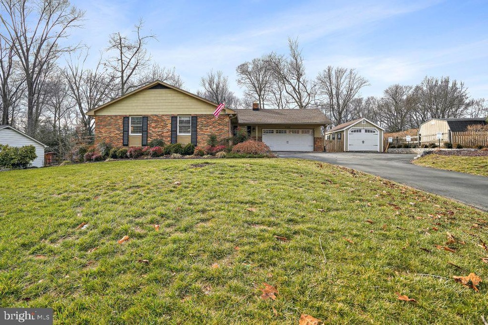 6208 Oak Hill Dr, Sykesville, MD 21784 - photo 1