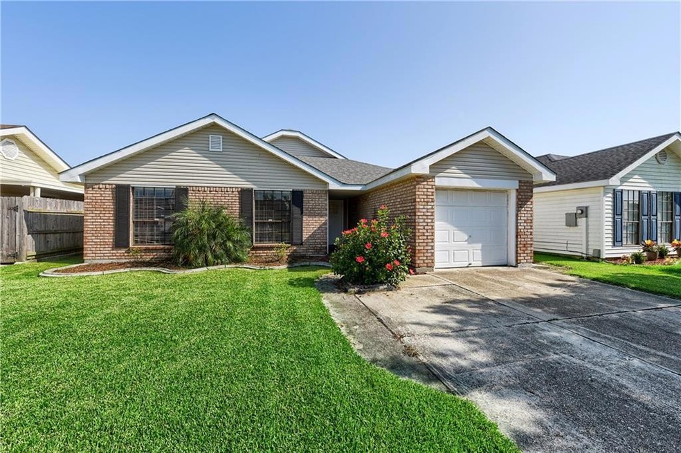 2912 Doreen Ln, Marrero, LA 70072 - photo 1
