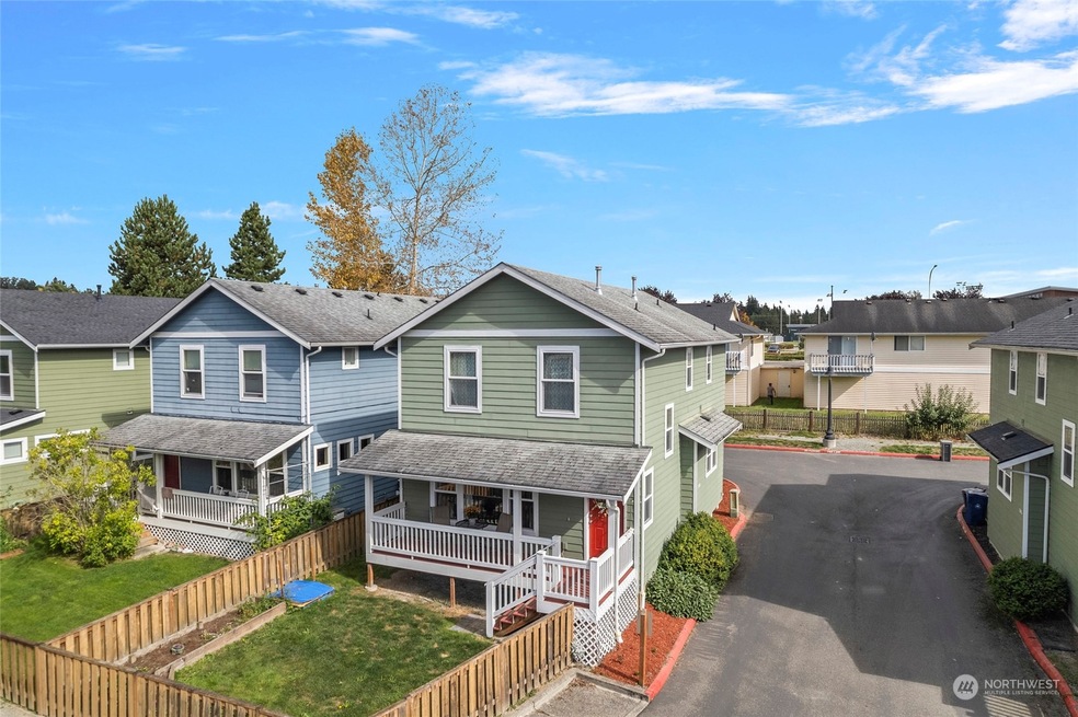 7809 Port Susan Place unit 11, Stanwood, WA 98292 - photo 1