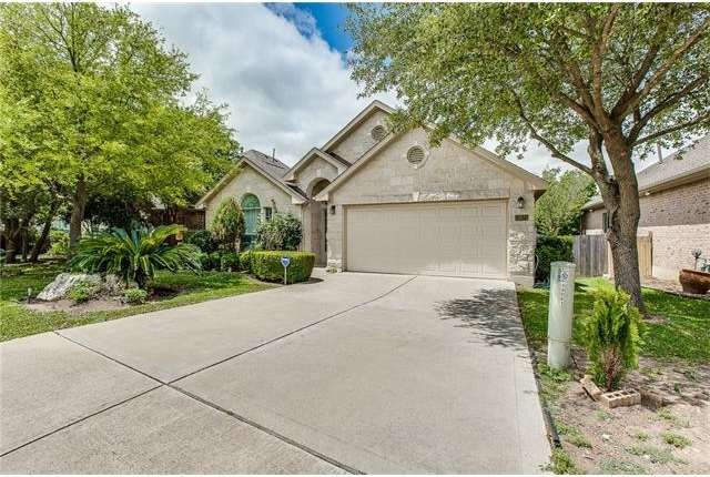 13021 Appaloosa Chase Dr, Austin:Single Story Stun