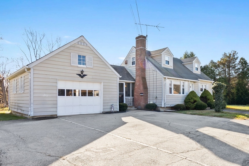 1 Robert Rd, Danvers, MA 01923 - photo 1