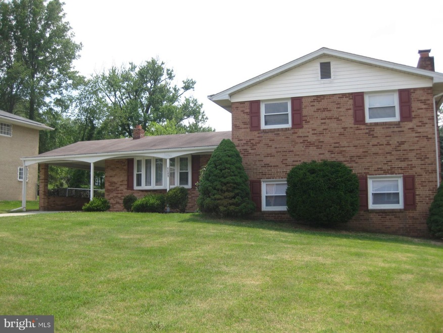 6409 Gifford Ln, Temple Hills, MD 20748 - photo 1