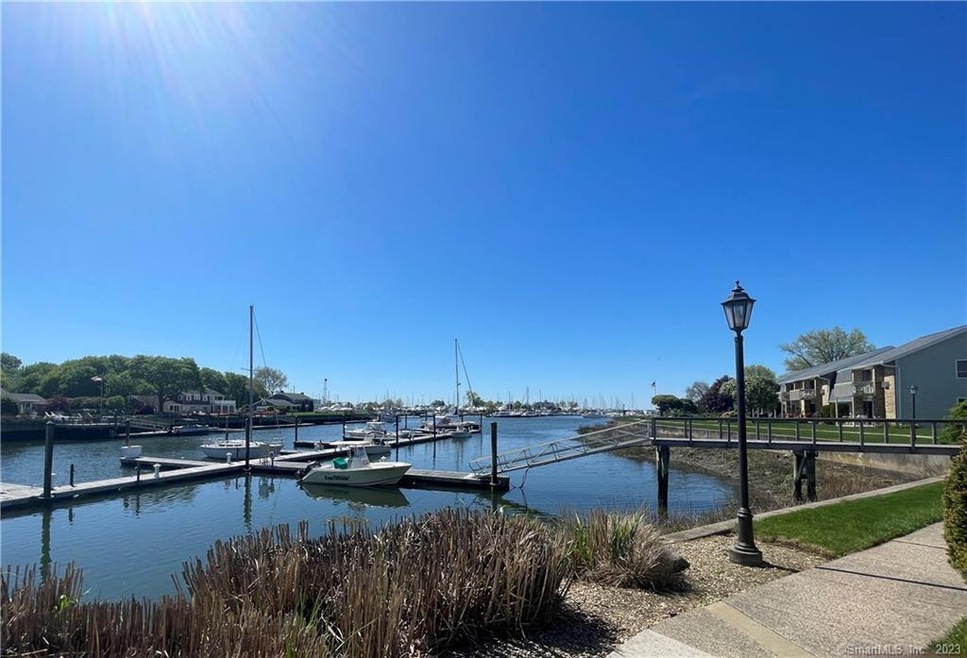 199 Gregory Blvd unit E12, Norwalk, CT 06855 - photo 1