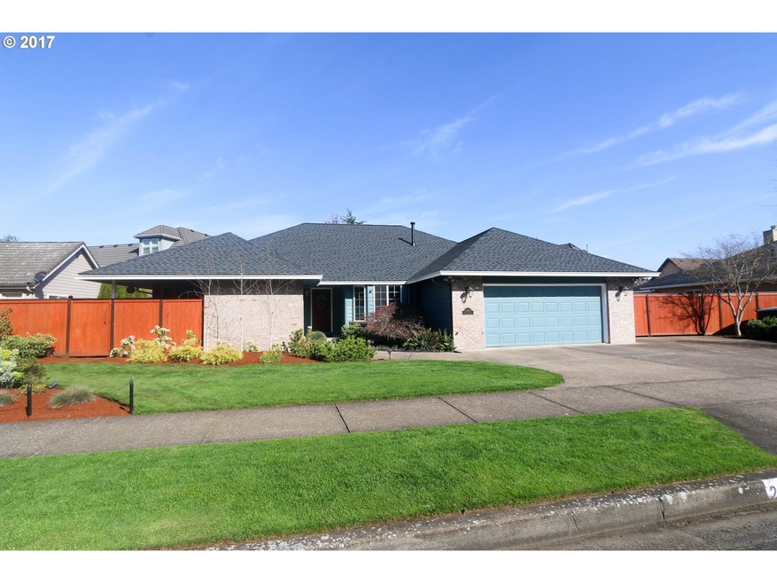 2165 Ridgeway Dr, Eugene, OR 97401 - photo 1