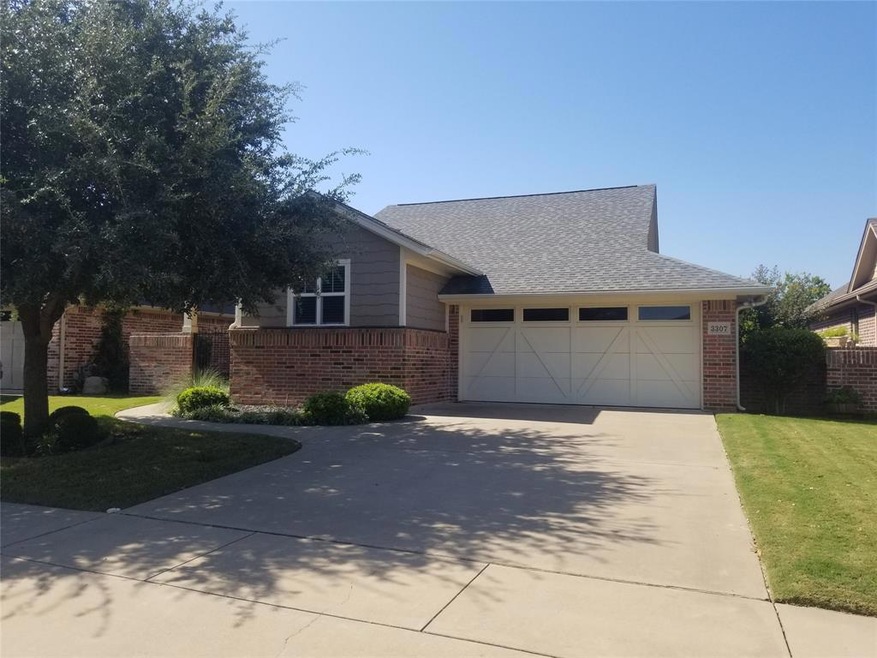 3307 Crystal Clear Ct, Granbury, TX 76049 - photo 1