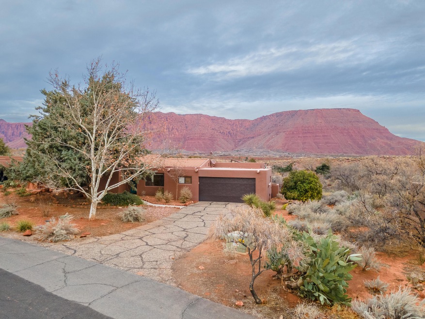 712 Wisteria Way