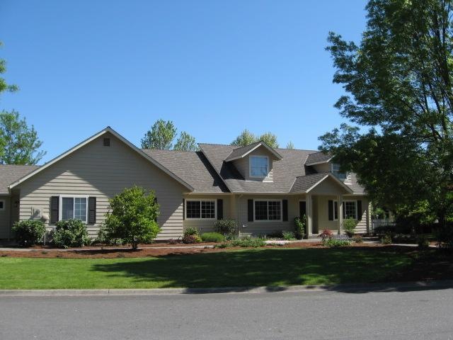 541 Solitude Ln, Grants Pass, OR 97527 - photo 1