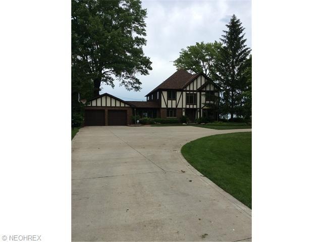 33834 Lake Rd, Avon Lake, OH 44012 - photo 1