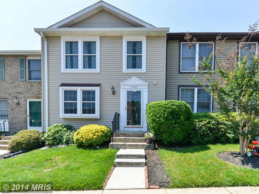 7987 Tyson Oaks Cir, Vienna, VA 22182 - photo 1