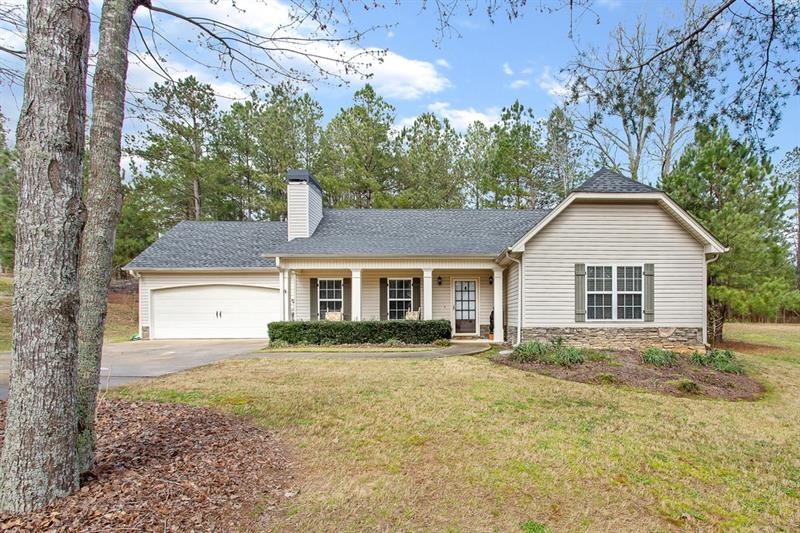Beautiful 3 bedroom, 2 bathroom ranch with rocking