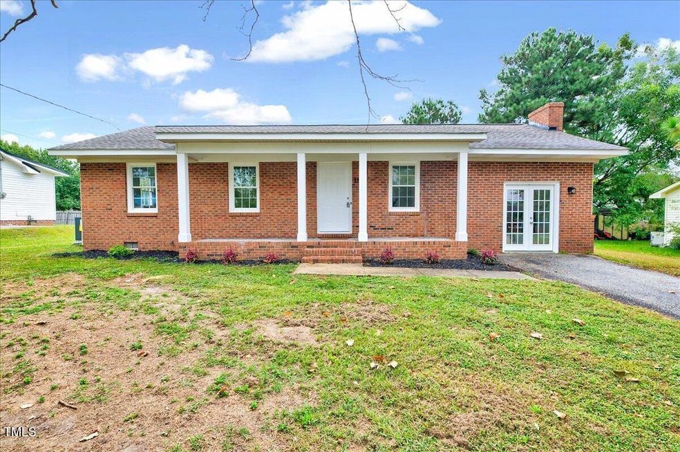 117 Mars Dr, Dunn, NC 28334 - photo 1