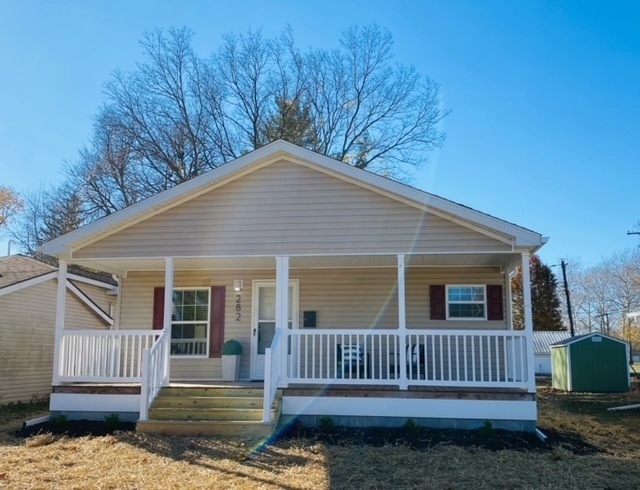 282 N Hughes St, Columbus, IN 47201 - photo 1