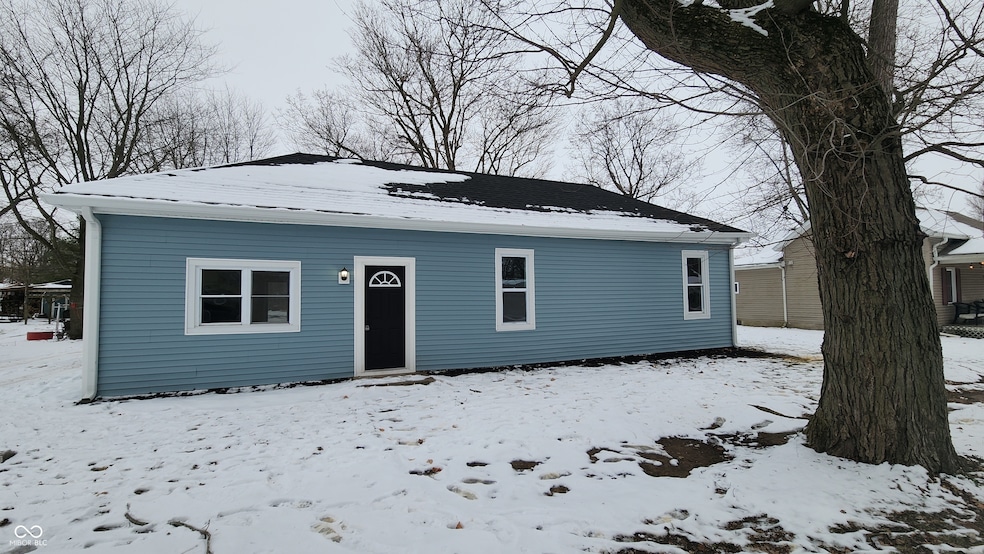 417 N West St, Ladoga, IN 47954 - photo 1