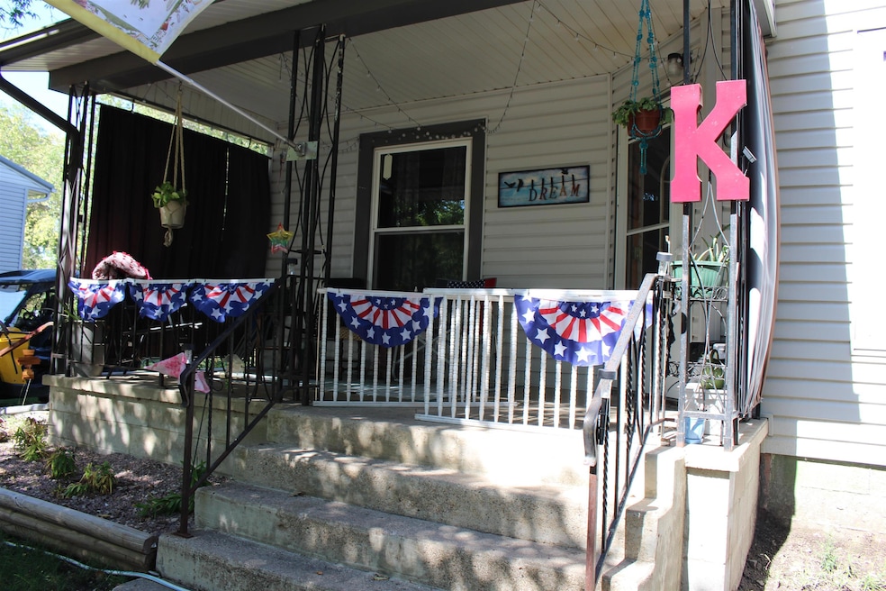 305 E 3rd St, Everly, IA 51338 - photo 1