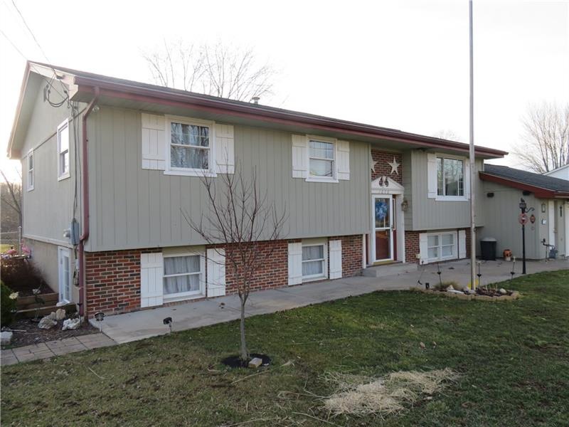 Exterior Front 3-4 bedroom split entry in Ellwood 