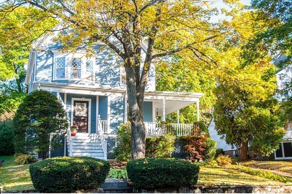 25 Farragut Rd, Swampscott, MA 01907 - photo 1