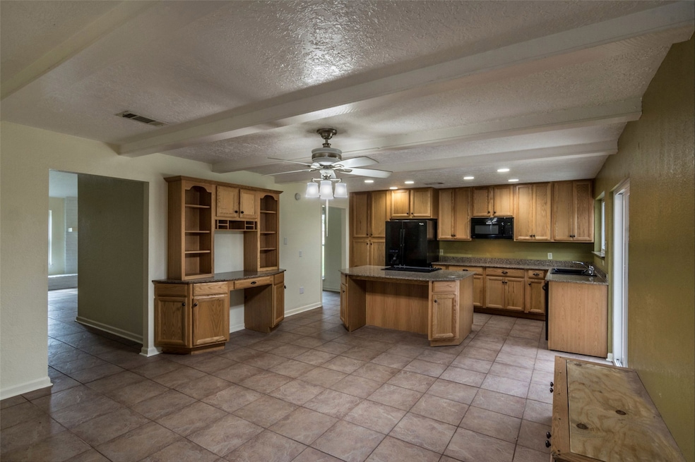 52 Boreas Dr County Rd 378a, Alvin, TX 77511 - photo 1