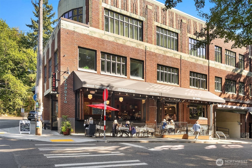 For Sale $680,000 • Co-Listing Agent