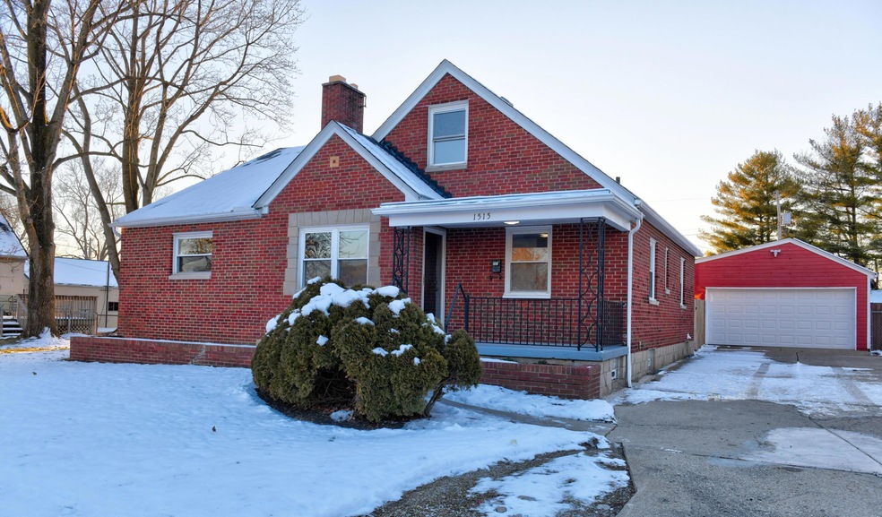 Front Exterior (Winter)