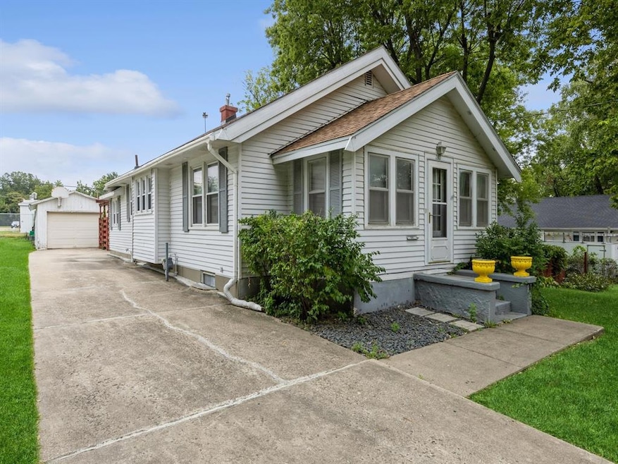 1311 West St, Des Moines, IA 50315 - photo 1