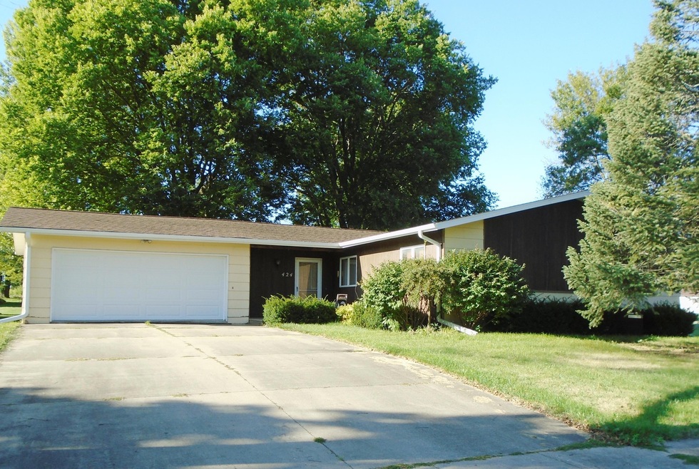 424 W. 1st Street