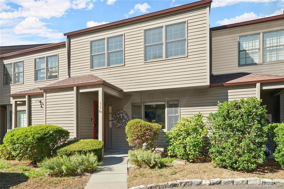 11 Lambert Common, Wilton, CT 06897 - photo 1