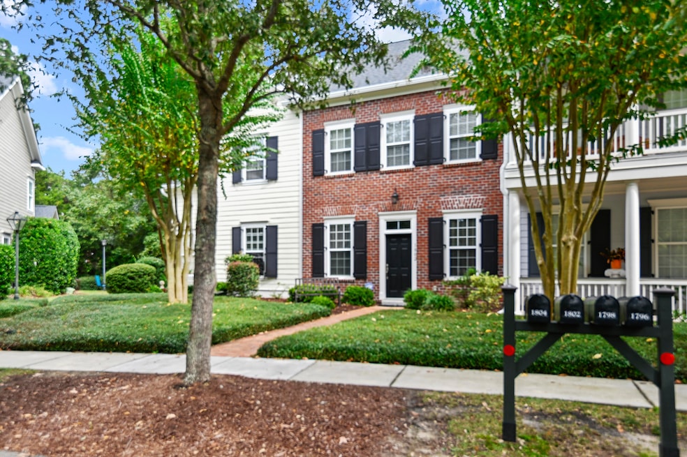 1802 Tennyson Row unit 34, Mount Pleasant, SC 29466 - photo 1