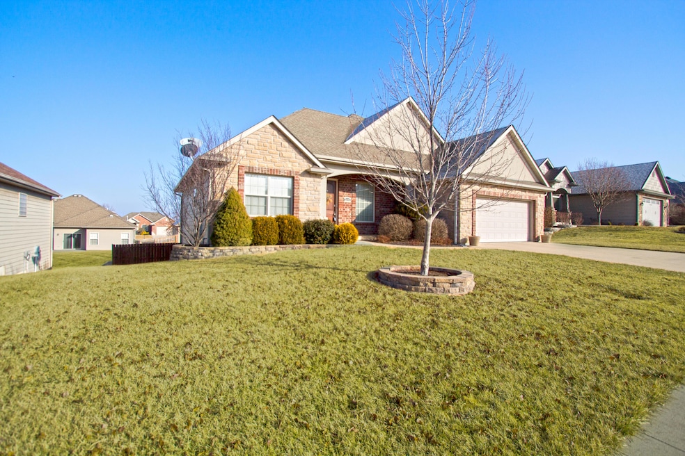 3103 Red Bay Creek Rd Columbia, MO 65203