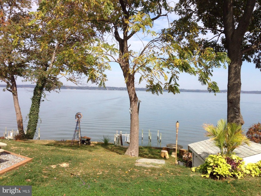 43214 Riverside Dr, Hollywood, MD 20636 - photo 1