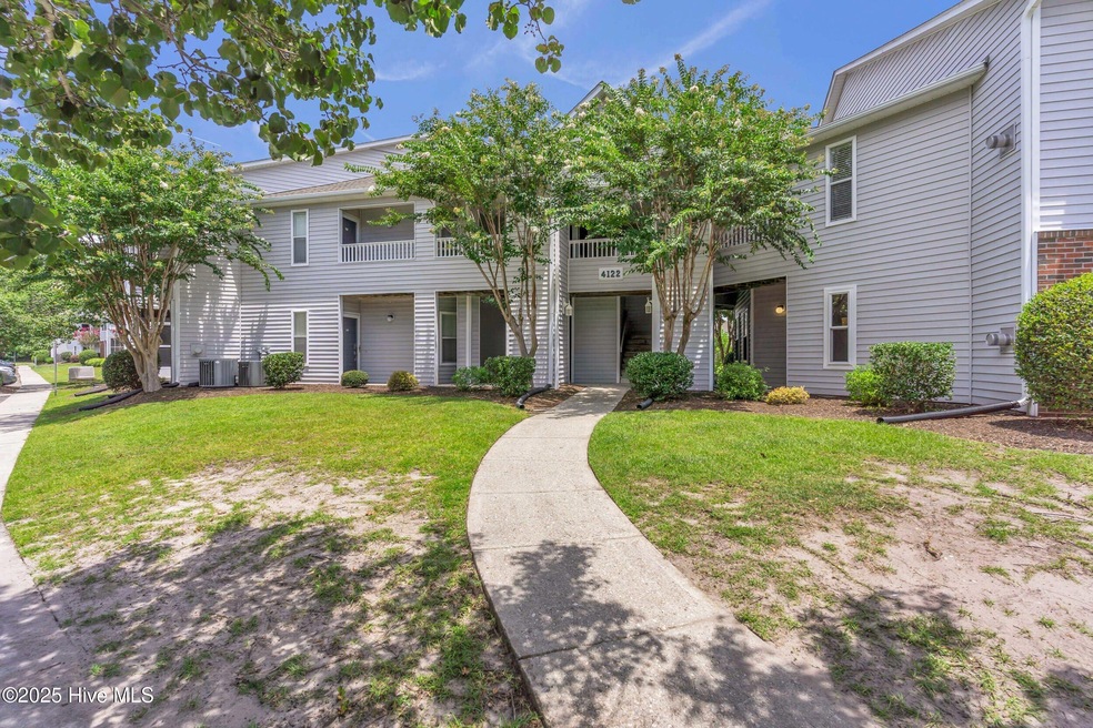 4122 Breezewood Dr unit 203, Wilmington, NC 28412 - photo 1