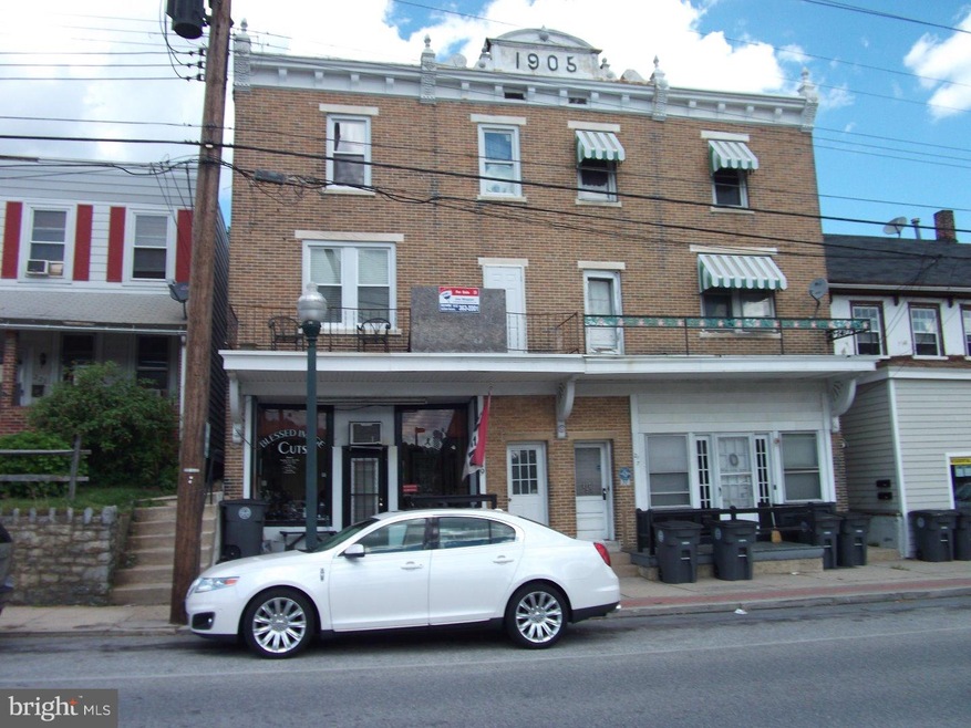 219 W Lancaster Ave, Downingtown, PA 19335 - photo 1