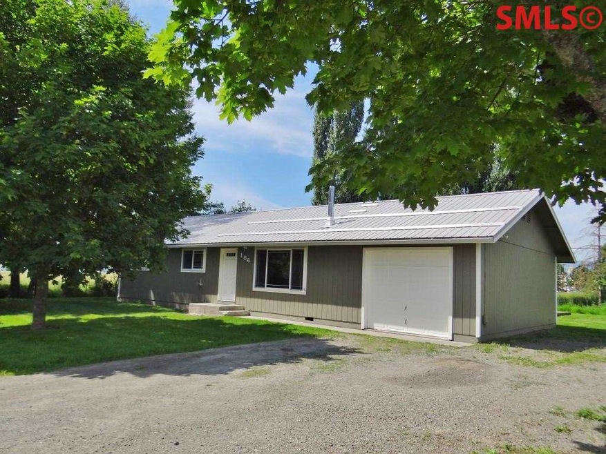 186 Moore Loop, Laclede, ID 83841 - photo 1