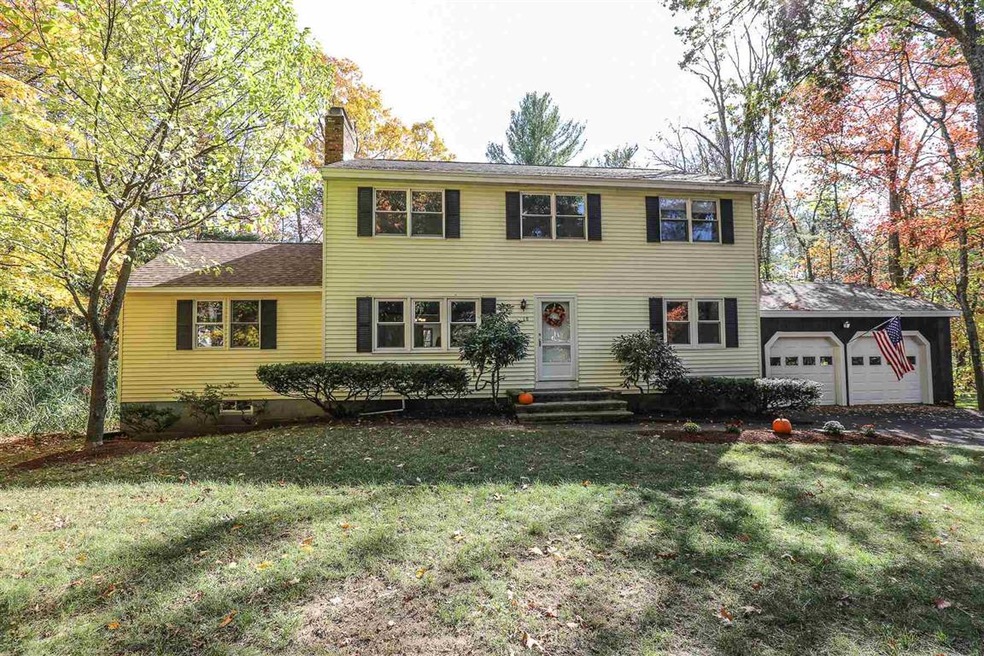 18 Olde Coach Rd, Derry, NH 03038 - photo 1