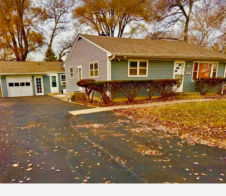 unlisted-address, Aurora, IL 60506 - photo 1