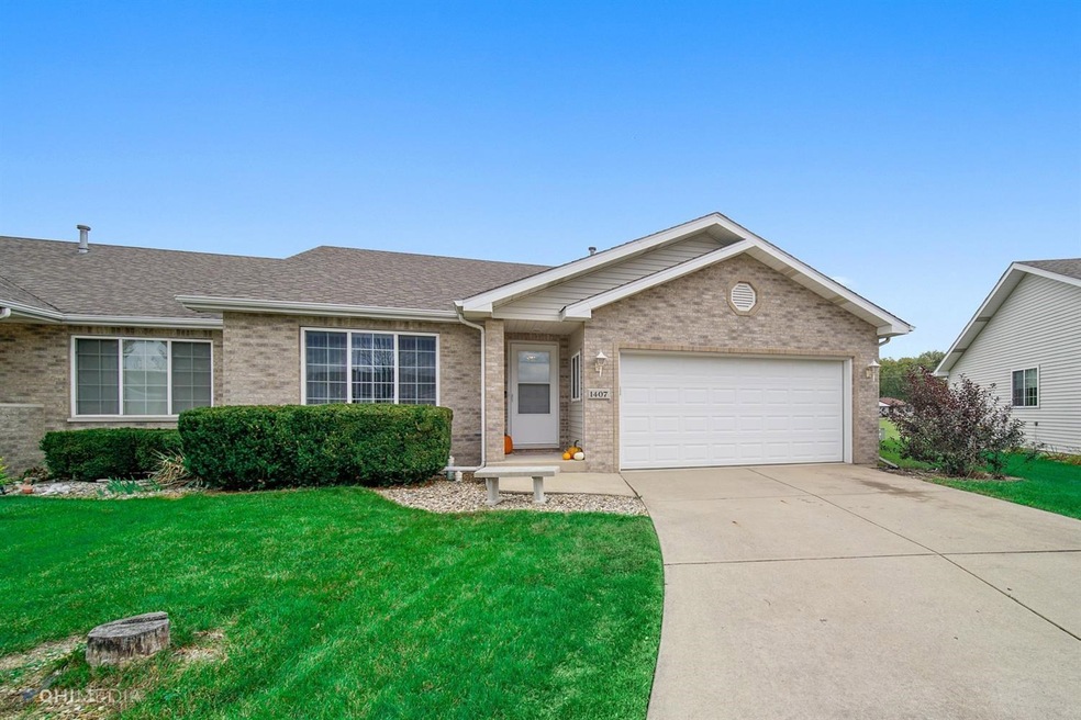 1407 Rokosz Ln, Dyer, IN 46311 - photo 1