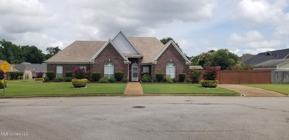 7208 Golden Oaks Loop W