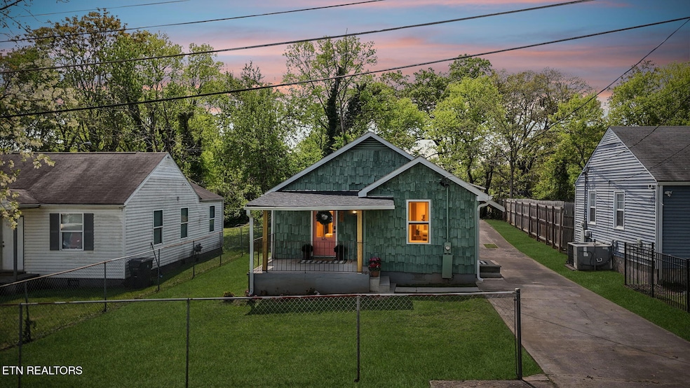 78-web-or-mls-1721 Crestview St - VD - 1
