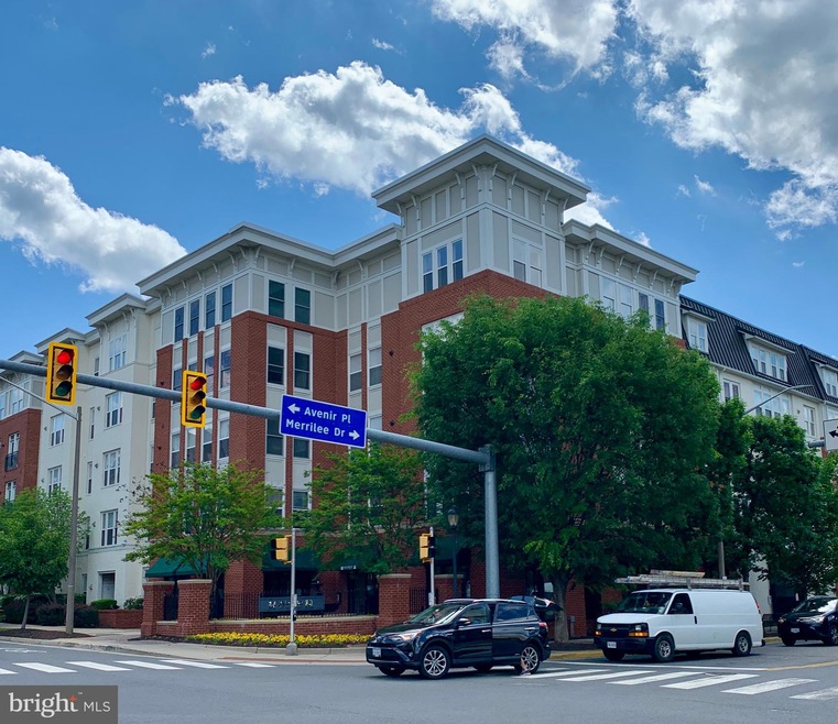 Halstead at The Metro unit 318, Fairfax, VA 22031 - photo 1