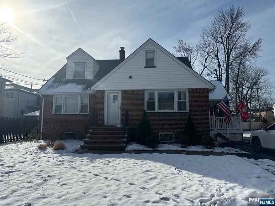 40 E Bayview Ave unit 2, Englewood Cliffs, NJ 07632 - photo 1