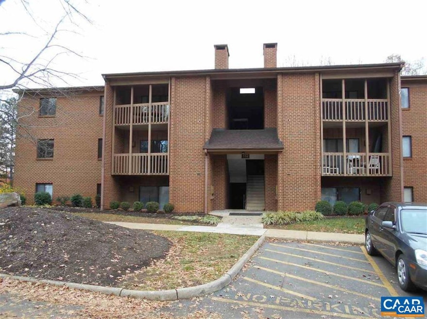 112 Turtle Creek Rd unit 6, Charlottesville, VA 22901 - photo 1