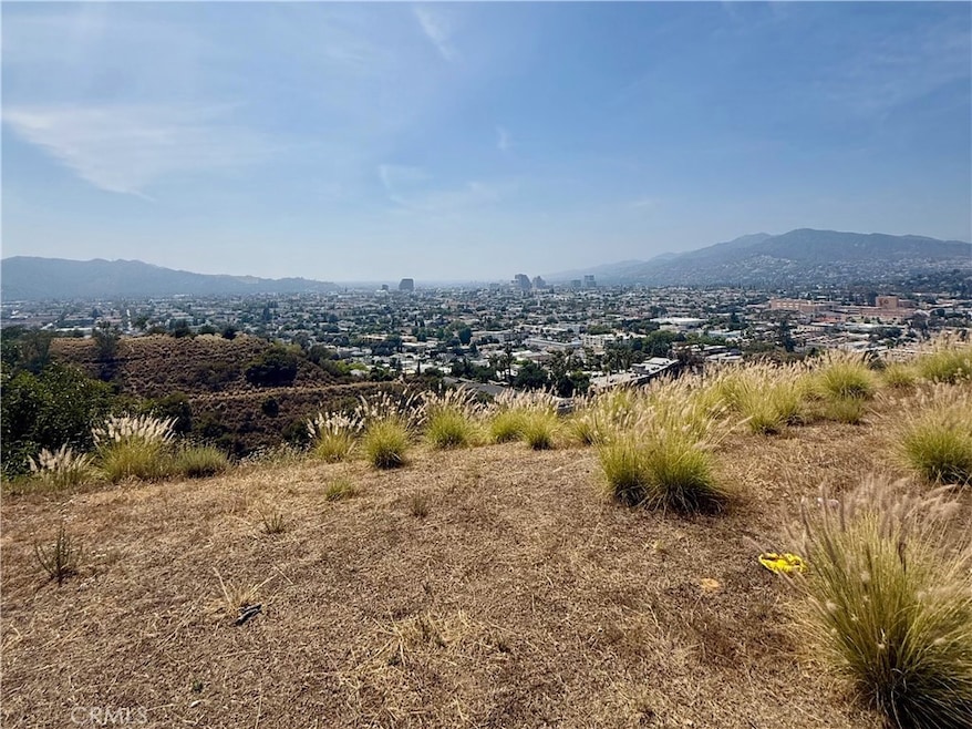 For Sale $795,000 • Co-Listing Agent