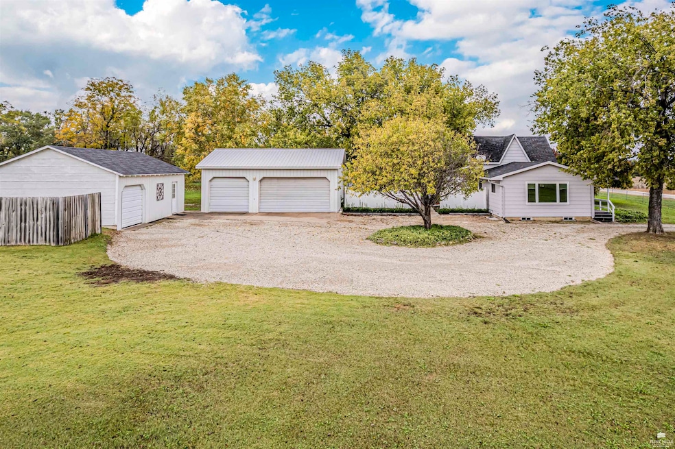 2397 Fair Rd, Abilene, KS 67410 - photo 1